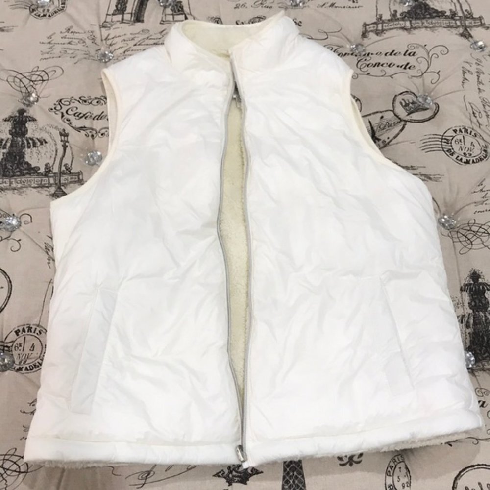 Core Life Reversible Zip-Front Vest - Picture 5 of 7